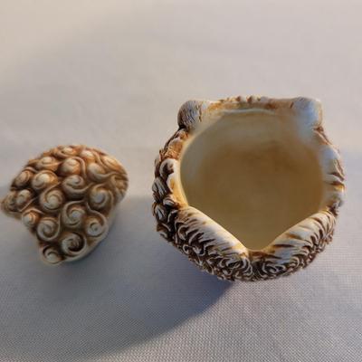 Six Cat Themed Figurines incl Harmony Kingdom and Pot Bellys (K-EL)