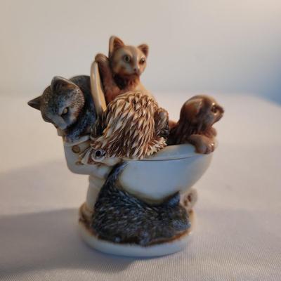Six Cat Themed Figurines incl Harmony Kingdom and Pot Bellys (K-EL)