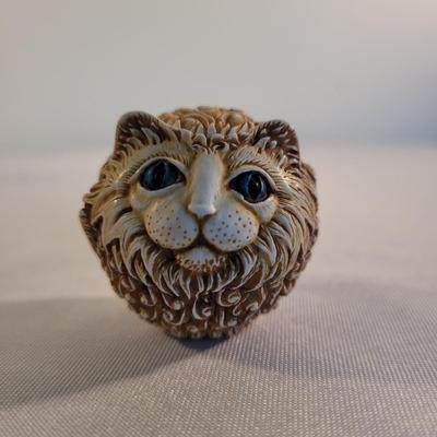 Six Cat Themed Figurines incl Harmony Kingdom and Pot Bellys (K-EL)