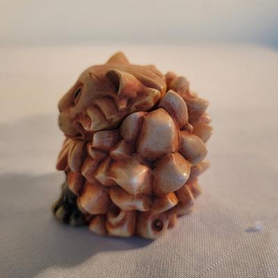 Six Cat Themed Figurines incl Harmony Kingdom and Pot Bellys (K-EL)