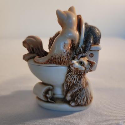 Six Cat Themed Figurines incl Harmony Kingdom and Pot Bellys (K-EL)