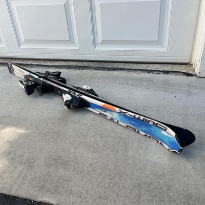 Salamon Skis, Skateboard & Boxing Gear (G-MG)