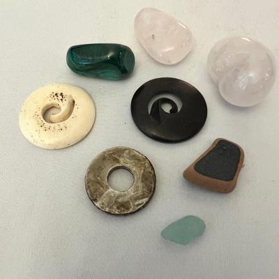 Salt Lamp, Stones, Pottery Bowls & More Earth Themed Decor (DR-RG)