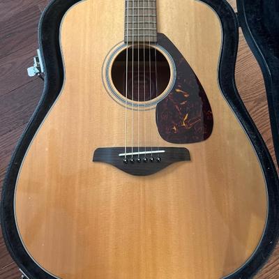 Yamaha FG 700S Acoustic Guitar & Case (LR-MG)