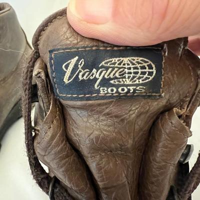 Brazos Walking Stick & Size 8 Women’s Vasque Boots Plus Oboz Walking Sneakers (DR-RG)