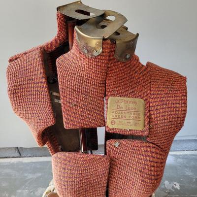 Vintage JC Penny De Luxe Dress Form (G-EL)