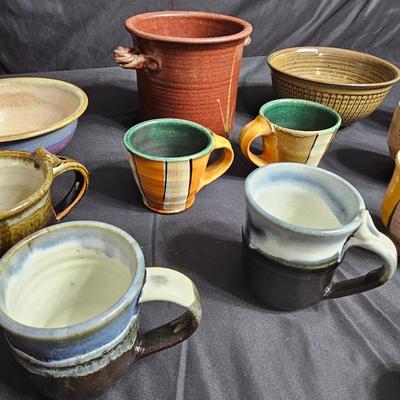 Handmade Pottery Bowls & Cups (K-JS)