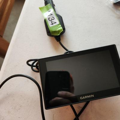 Garmin DriveSmart 50 Auto GPS with a Dash Mount Tested Working