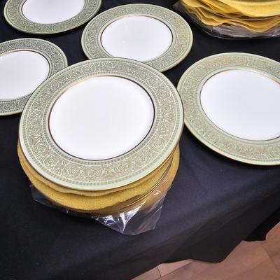 Mikasa 'Rosemont ' Bone China from Japan (K-JS)