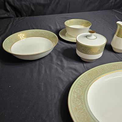 Mikasa 'Rosemont ' Bone China from Japan (K-JS)