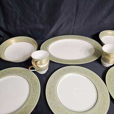 Mikasa 'Rosemont ' Bone China from Japan (K-JS)