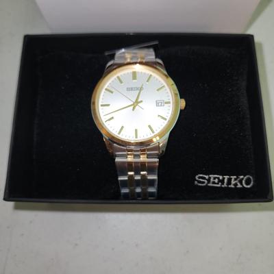 Seiko Watch Sur402 Mens Never Worn