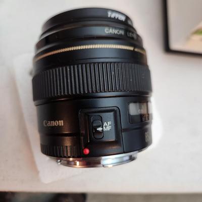 Canon Untrasonic Telephoto Lens EF 85MM 1:1.8 + Hood