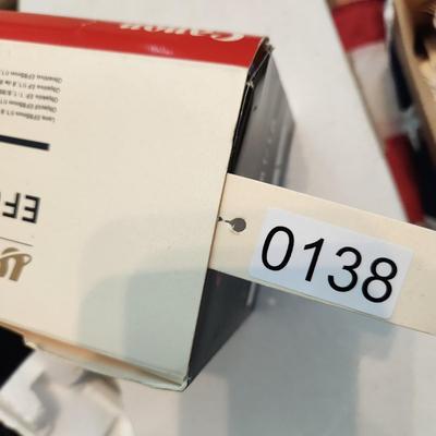 Canon Untrasonic Telephoto Lens EF 85MM 1:1.8 + Hood