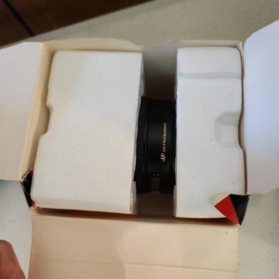 Canon Untrasonic Telephoto Lens EF 85MM 1:1.8 + Hood