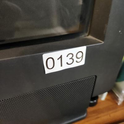 Vintage Gaming Mitsubishi TV w Remote