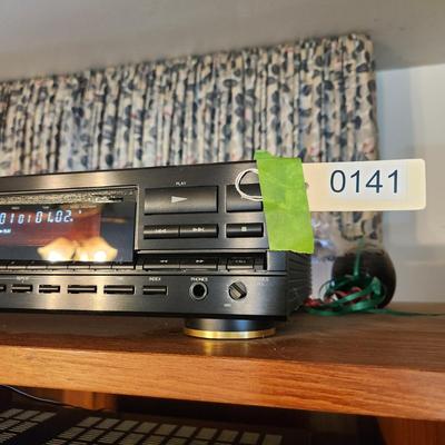 Denon PCM Audio Technology Compact disc player DCD-820 Tested