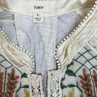 Tiny brand Embroidered T-shirt Pre-loved Large