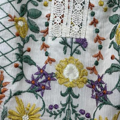 Tiny brand Embroidered T-shirt Pre-loved Large