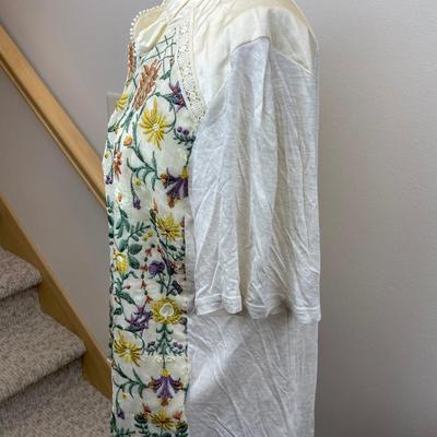 Tiny brand Embroidered T-shirt Pre-loved Large