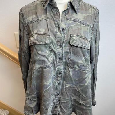 Anthropologie Montana Camo soft button down Shirt 10