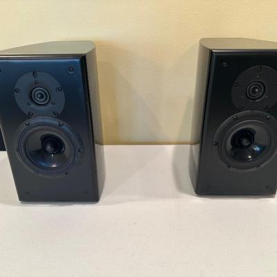 Elegant Galt Audio G-1.25 Bookshelf Speakers – Gloss Black, Excellent Condition