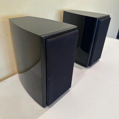 Elegant Galt Audio G-1.25 Bookshelf Speakers – Gloss Black, Excellent Condition