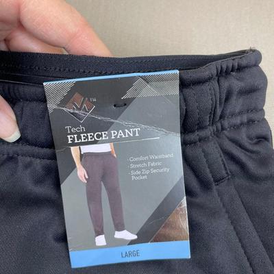 New Black Tech Fleece Pant Large Men’s?