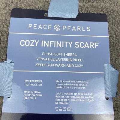 Cozy Sherpa Infinity Scarf Light Grey
