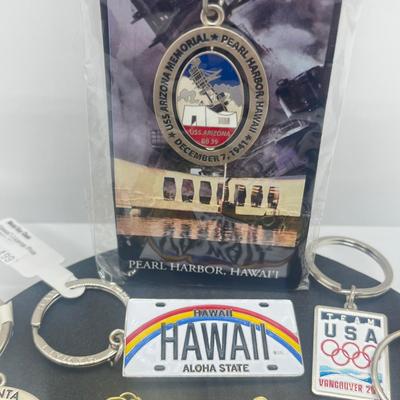 LOT 141J: HUGE Collection of Keychains from Various Locations: Hawaii, Oklahoma, Graceland and More! Most New With Tags!
