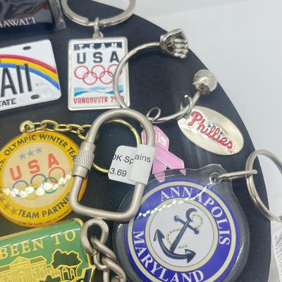 LOT 141J: HUGE Collection of Keychains from Various Locations: Hawaii, Oklahoma, Graceland and More! Most New With Tags!