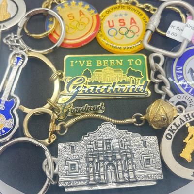 LOT 141J: HUGE Collection of Keychains from Various Locations: Hawaii, Oklahoma, Graceland and More! Most New With Tags!