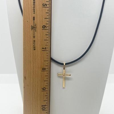 LOT 142J: 14K Yellow Gold Cross Pendant and Clasp on 18" Cord Necklace