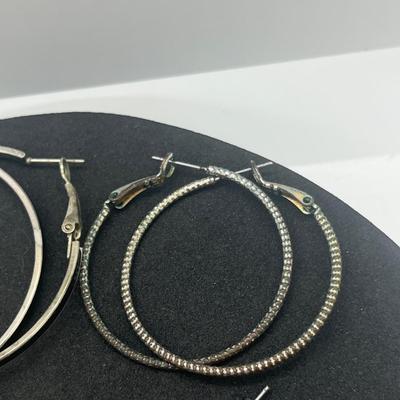 LOT 147J: Hoop Earring Lot