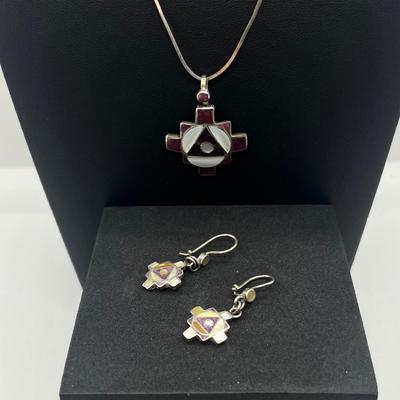 LOT 162J: Amaru Mayu Art Peruvian 950 Silver Earrings and Matching Pendant on 925 Sterling 18" Necklace - 12.3 GTW