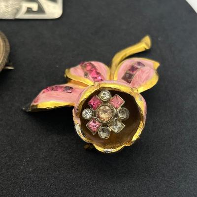 LOT 164J: Vintage/Antique Pin and Fur Clip Lot