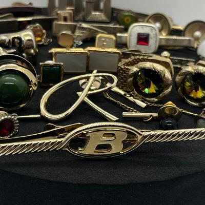 LOT 165J: Huge Collection of Tie Pins and Cufflinks: Swank, Anson and More!