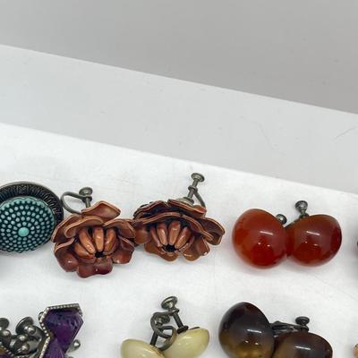LOT 166J: Assorted Vintage Clip On and Screwback Earrings