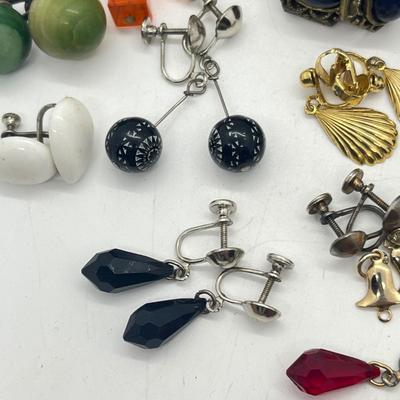LOT 166J: Assorted Vintage Clip On and Screwback Earrings