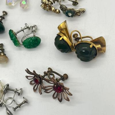 LOT 166J: Assorted Vintage Clip On and Screwback Earrings