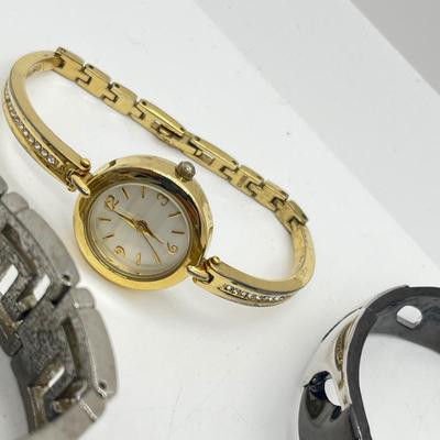 LOT 174J: Women's Quartz Watches (Not Working)