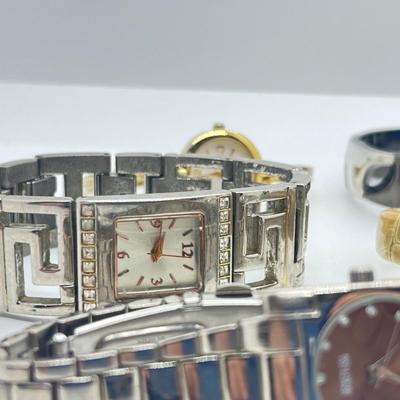 LOT 174J: Women's Quartz Watches (Not Working)