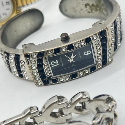 LOT 174J: Women's Quartz Watches (Not Working)