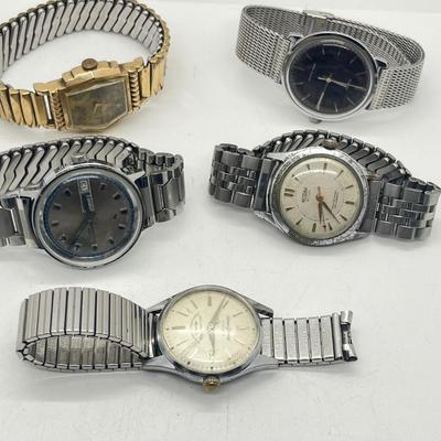 LOT 180J: Men's Mechanical Watches (Winds and Ticks!)