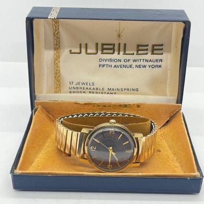 LOT 181J: Men's Vintage Jubilee 17 Jewels Watch (Working!)