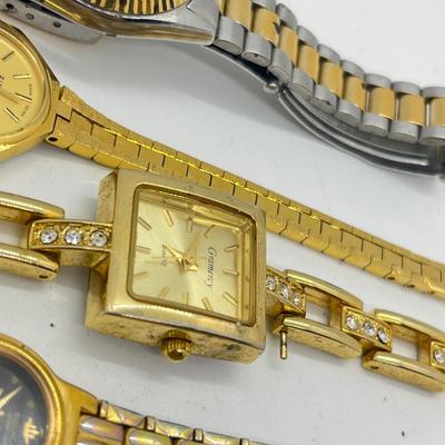 LOT 182J: Vintage Women's Watches