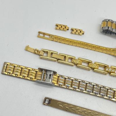 LOT 182J: Vintage Women's Watches