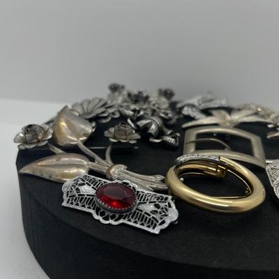 LOT 187J: Vintage Silver Toned Brooch/Pin Collection