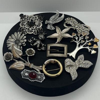 LOT 187J: Vintage Silver Toned Brooch/Pin Collection