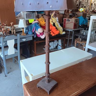 SHORT BOOKCASE AND AN IRON TABLE LAMP & SHADE